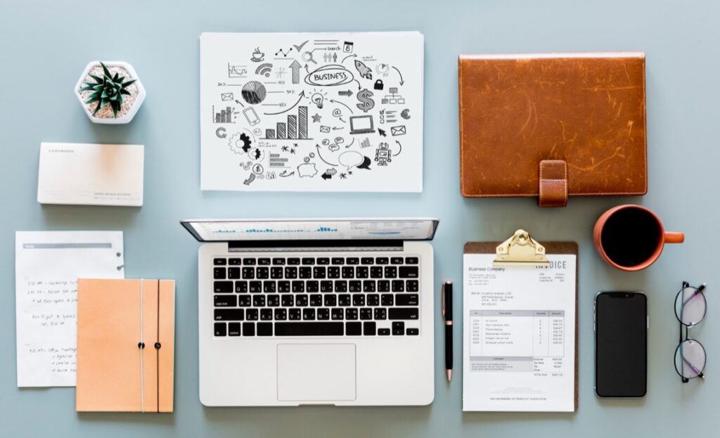 Oferta procesorów dla EliteBook 840 G11 jest szeroka i strategicznie podzielona, co pozwala na precyzyjne dopasowanie do potrzeb użytkownika