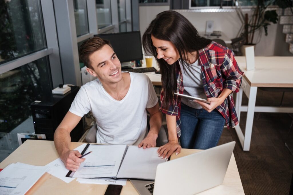 Wybór sprzętu mobilnego w środowiskach specjalistycznych rzadko opiera się wyłącznie na cenie